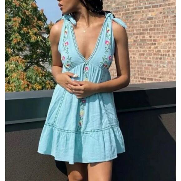 Urban Outfitters Dresses & Skirts - Urban Outfitters UO Forever Blue Tie Embroidered‎ Baby Doll Smock Dress Size XS